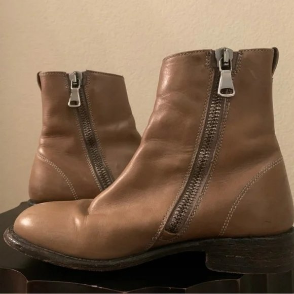 John Fluevog Brown Ankle Boots - Picture 1 of 6